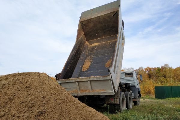 Topsoil Delivery in Bella Vista