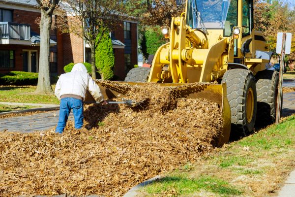 Mulch Hauling in Bella Vista